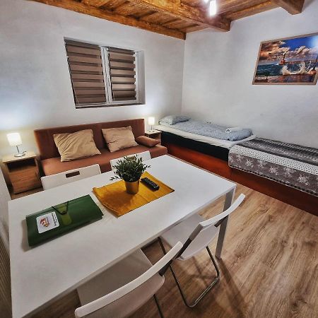 Gyongy Apartmanhazak Daire Gyöngyös Dış mekan fotoğraf