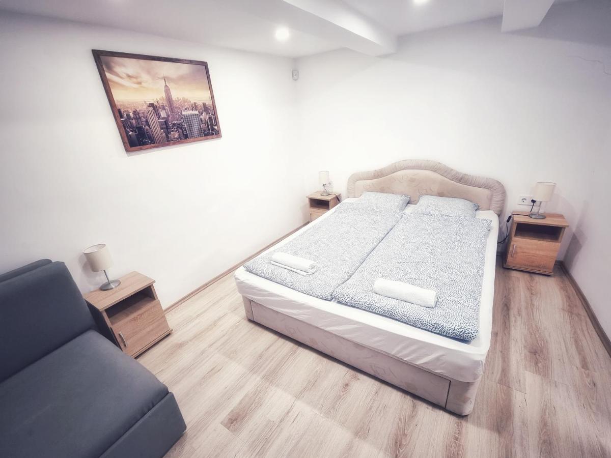Gyongy Apartmanhazak Daire Gyöngyös Dış mekan fotoğraf