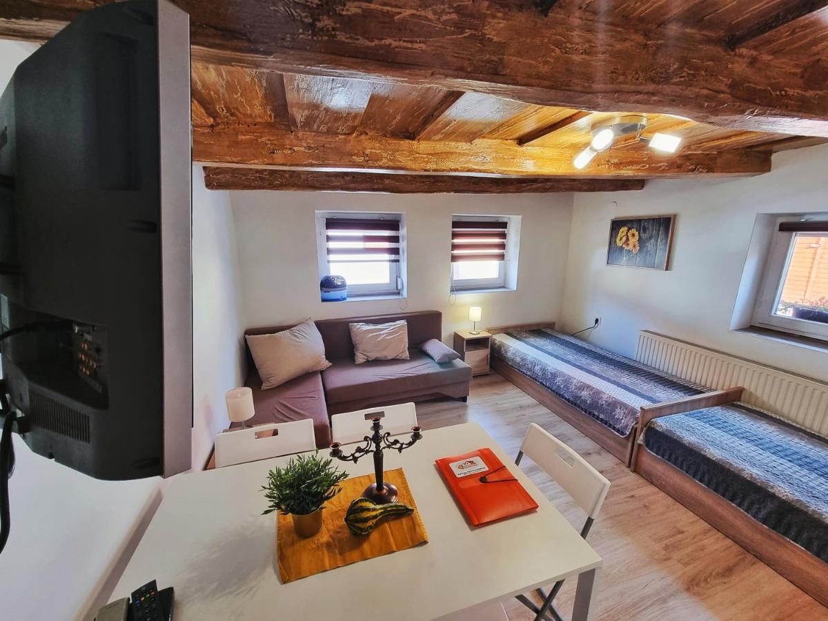 Gyongy Apartmanhazak Daire Gyöngyös Dış mekan fotoğraf