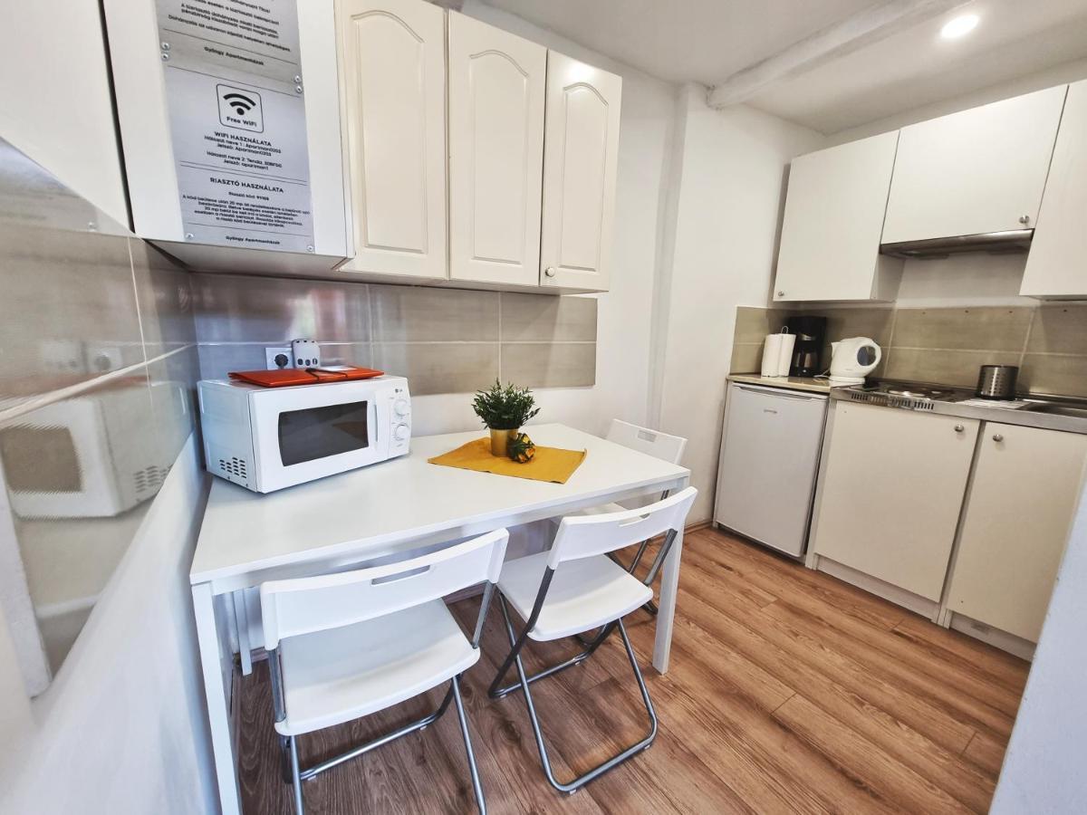 Gyongy Apartmanhazak Daire Gyöngyös Dış mekan fotoğraf