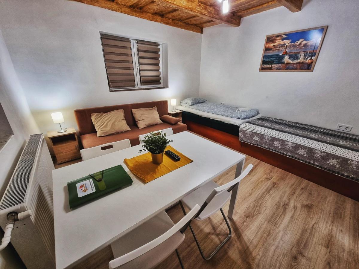 Gyongy Apartmanhazak Daire Gyöngyös Dış mekan fotoğraf